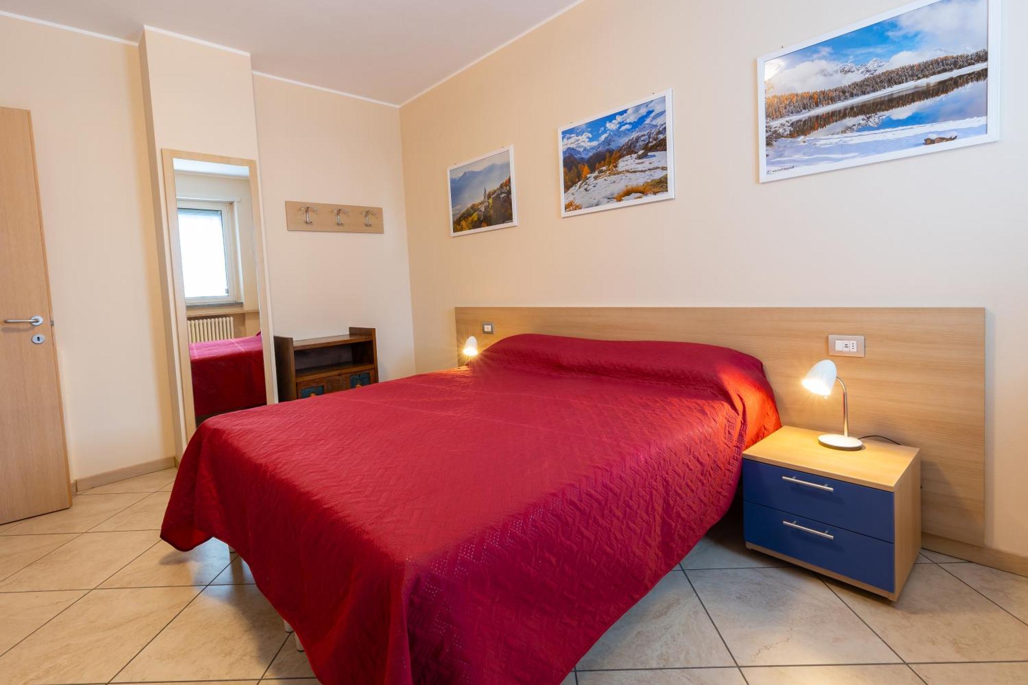 Residenza Il Castello Apartment Sondrio Ngoại thất bức ảnh